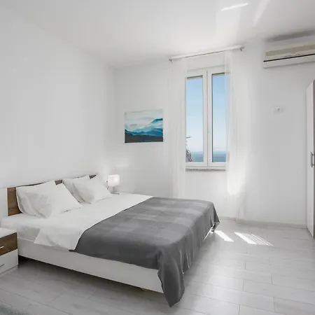 Zora Apartament *