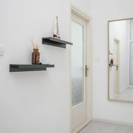 Zora Apartment *
