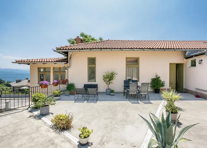 Апартаменты Zora Опатия