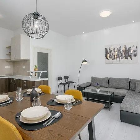 Zora Apartman Abbázia